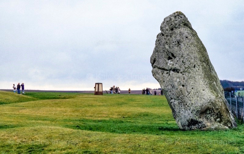 Stonehenge, megalith, prehistoric monument, Wiltshire, Salisbury, UNESCO, world heritage, neolithic, bronze age, stone circle, trilithons, sarsen stones, bluestones, solstice, astronomy, observatory, temple, rituals, archaeology, England, druids, ancient civilization, Tarek Charara, Kaleidos, Kaleidos images, La parole à l'image, heritage photography, visual documentation, archaeological photography, documentary imagery, cultural photography